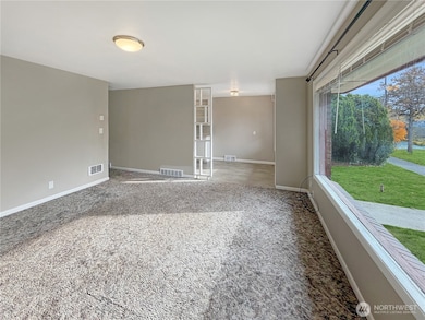 8352 Wabash Ave S, Seattle, WA 98118 - photo 3