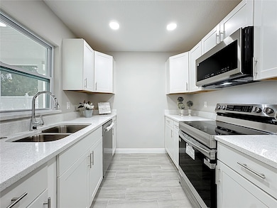 871 Darwin Dr, Altamonte Springs, FL 32701 - photo 4