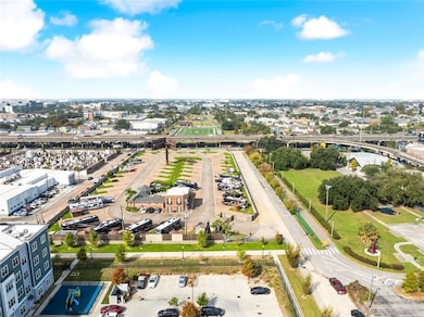 500 N Claiborne Ave, New Orleans, LA 70112 - photo 3