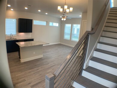 9014 Lonestar Creekbend Ln, Houston, TX 77080 - photo 5