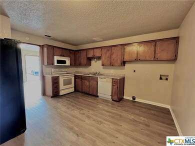 204 North Dr unit A, Copperas Cove, TX 76522 - photo 3