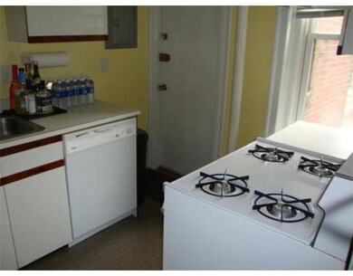 1263 Commonwealth Ave unit 4, Allston, MA 02134 - photo 6