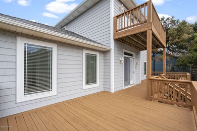 10506 Island Cir -  (18)