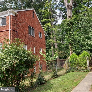 8212 Houston Ct, Takoma Park, MD 20912 - photo 5