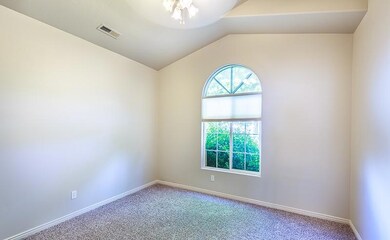 1209 N 1610 W_Circle_StG_Ut-16