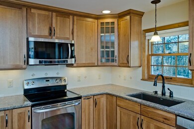 34 Randall Wood Dr, Montague, MA 01351 - photo 4