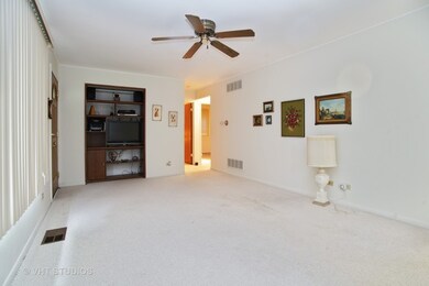 2909 Wilke Rd, Rolling Meadows, IL 60008 - photo 3