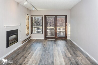 Living Room_DMD_8281-SMALL