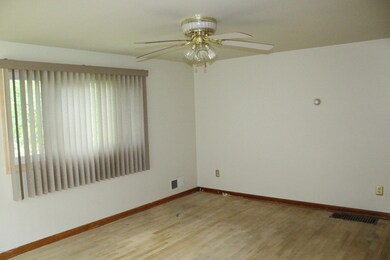 2308 Vanderbilt Ave, Portage, MI 49024 - photo 4