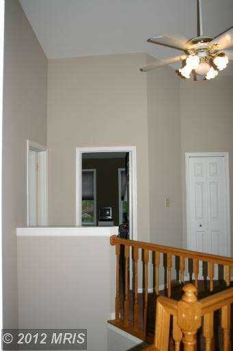 12916 Acorn Hollow Ln, Silver Spring, MD 20906 - photo 7