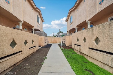 15928 Hunsaker Ave unit 7, Paramount, CA 90723 - photo 4