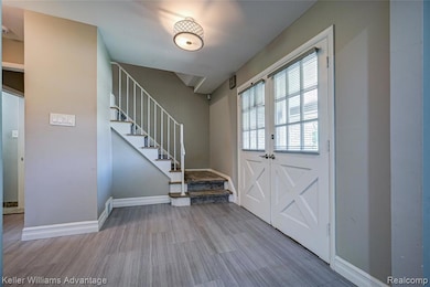 18467 Middlesex Ave, Lathrup Village, MI 48076 - photo 5