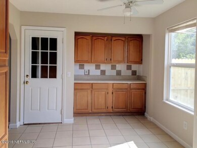 Eat-in Kitchen