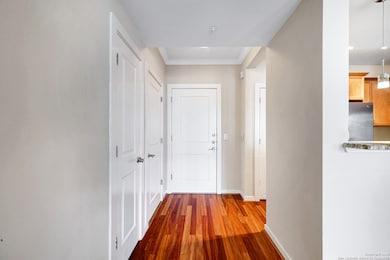 7342 Oak Manor Dr unit 4207, San Antonio, TX 78229 - photo 2