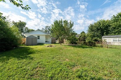 1509 Brigman Ave, Jeffersonville, IN 47130 - photo 2