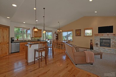 34 NW Skyliner Summit Loop, Bend, OR 97701 - photo 4