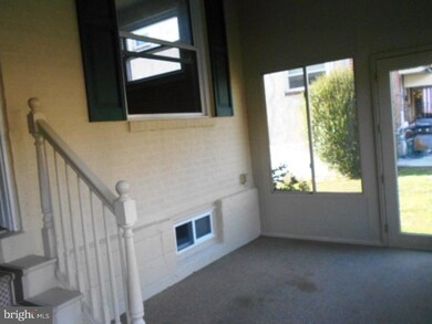 203 Willowbrook Ave, Folsom, PA 19033 - photo 3