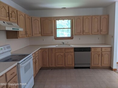 180 Shenkel Rd, Effort, PA 18330 - photo 3