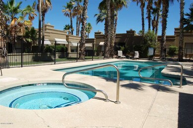 Community Pool & Spa