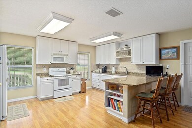 7310 Handcart Rd, Zephyrhills, FL 33545 - photo 7