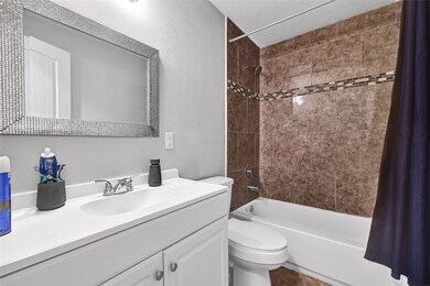 6227 Cavalier St unit 770, Houston, TX 77087 - photo 4