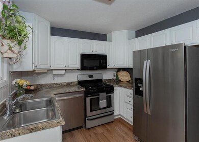 1909 W 69th St, Davenport, IA 52806 - photo 6