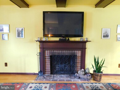 1700 Magnolia Ln, Norristown, PA 19403 - photo 7