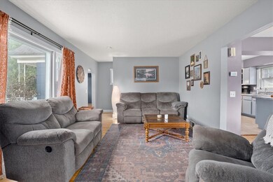 2719 4th St, Eau Claire, WI 54703 - photo 4