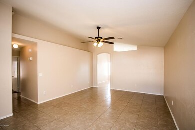 809 E Kesler Ln, Chandler, AZ 85225 - photo 4