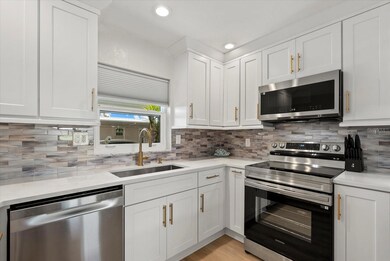 Jamaica Royale unit 46, Sarasota, FL 34242 - photo 6