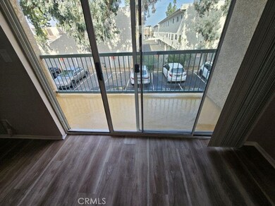 18307 Burbank Blvd, Tarzana, CA 91356 - photo 6