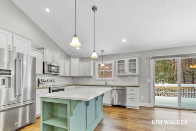 35 ~ 17034 JAMES ST.