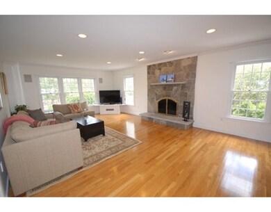 3 Warwick Cir, Andover, MA 01810 - photo 5