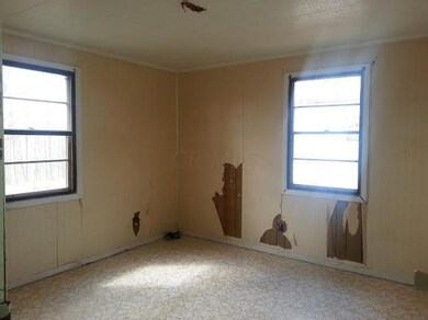 111 Fairview Rd, Thornville, OH 43076 - photo 3