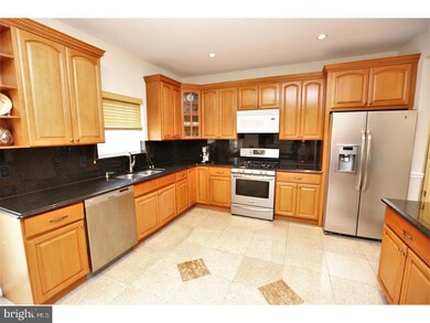 53 Putnam Rd, Monmouth Junction, NJ 08852 - photo 7