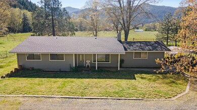 2800 Cedar Flat Rd, Williams, OR 97544 - photo 4
