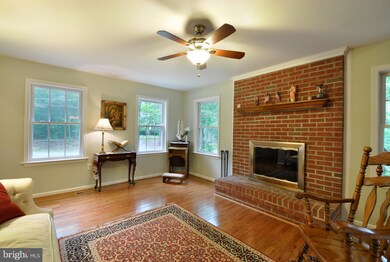 614 Southampton Dr, Ruther Glen, VA 22546 - photo 4