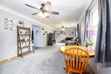 3128 Mcclain Dr, Cedar Falls, IA 50613 - photo 5