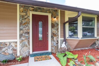 04_5585 Fairbridge St front door - Copy