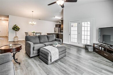 2007 Springwood Ct, Asheboro, NC 27205 - photo 6