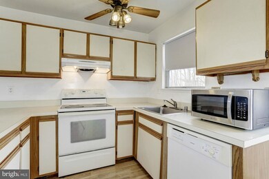 4228 Cloudberry Ct, Burtonsville, MD 20866 - photo 7