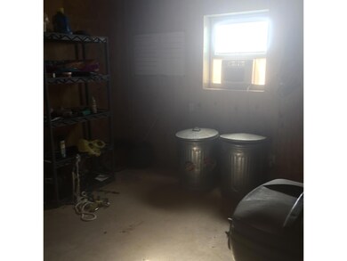 Feed room