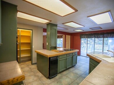 20434 Ahha Ln, Bend, OR 97702 - photo 5