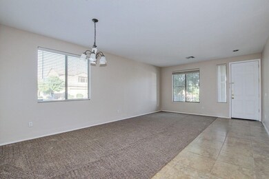 FORMAL LIVING/DINING
