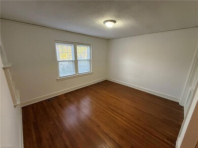 1416 Glade St unit 1, Winston Salem, NC 27101 - photo 3