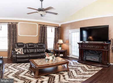 14119 Shelby Cir, Hagerstown, MD 21740 - photo 4