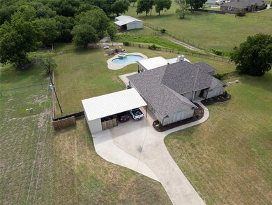 861 Sylvan Creek Dr, Weatherford, TX 76087 - photo 4