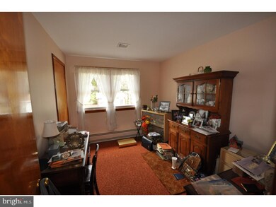 92 Cumberland Ave, Tamaqua, PA 18252 - photo 6