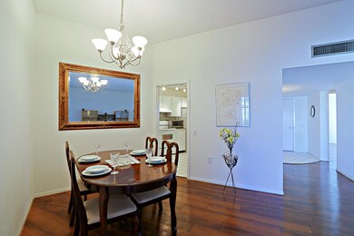 10874 W Buccaneer Dr, Sun City, AZ 85351 - photo 2