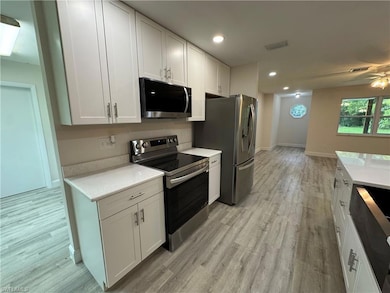 221 18th Ave NW unit 20, Naples, FL 34120 - photo 4